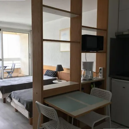 Front De Avec Piscine Et Balcon A - Fr-1-3-412 Apartman *