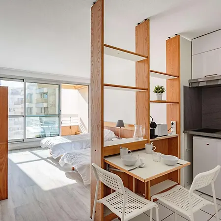 Front De Avec Piscine Et Balcon A - Fr-1-3-412 Apartamento